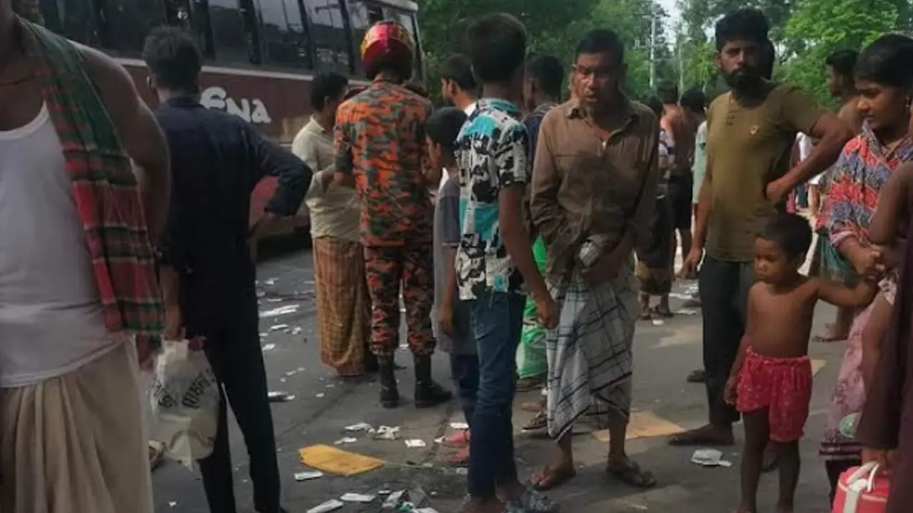 কয়েক ঘণ্টার ব্যবধানে মহাসড়কে ঝরল ২ যুবকের প্রাণ