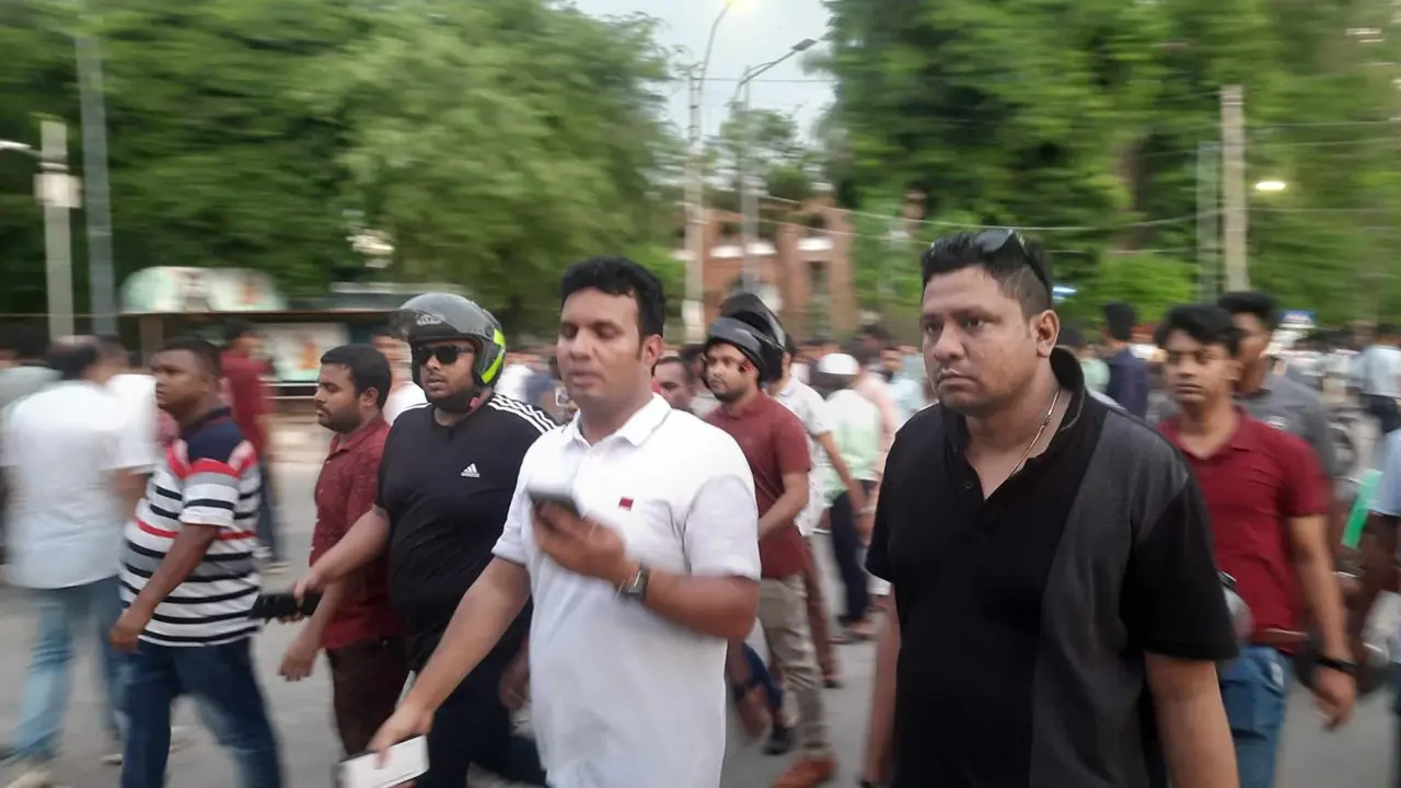 ৫ মিনিটে তাদের ক্যাম্পাস থেকে বের করে দিয়েছি : ঢাবি ছাত্রলীগ