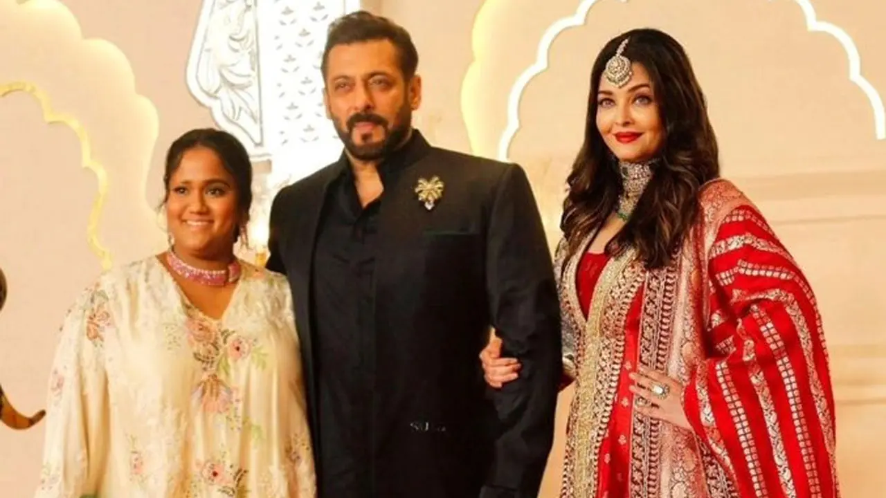 সালমানের হাত ধরে দাঁড়িয়ে ঐশ্বরিয়া, যা জানা গেল