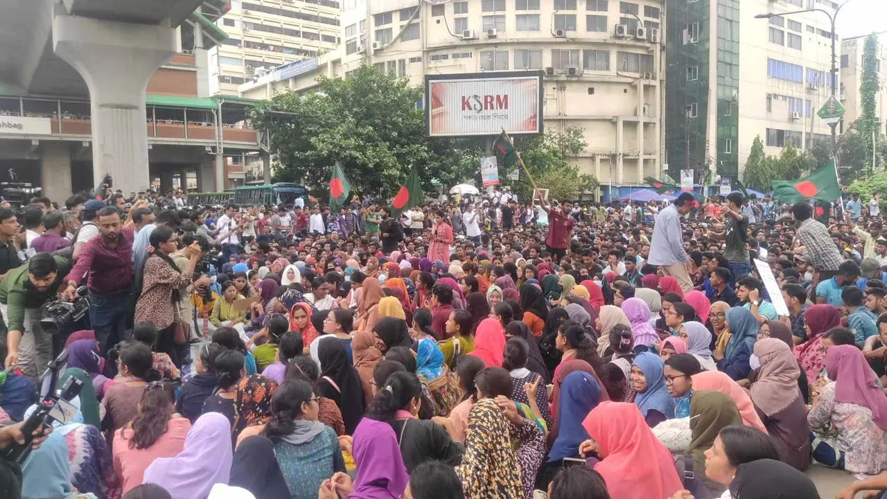 শাহবাগ ছাড়লেন কোটাবিরোধীরা, ‘রায়’ বিপক্ষে গেলে তীব্র আন্দোলন