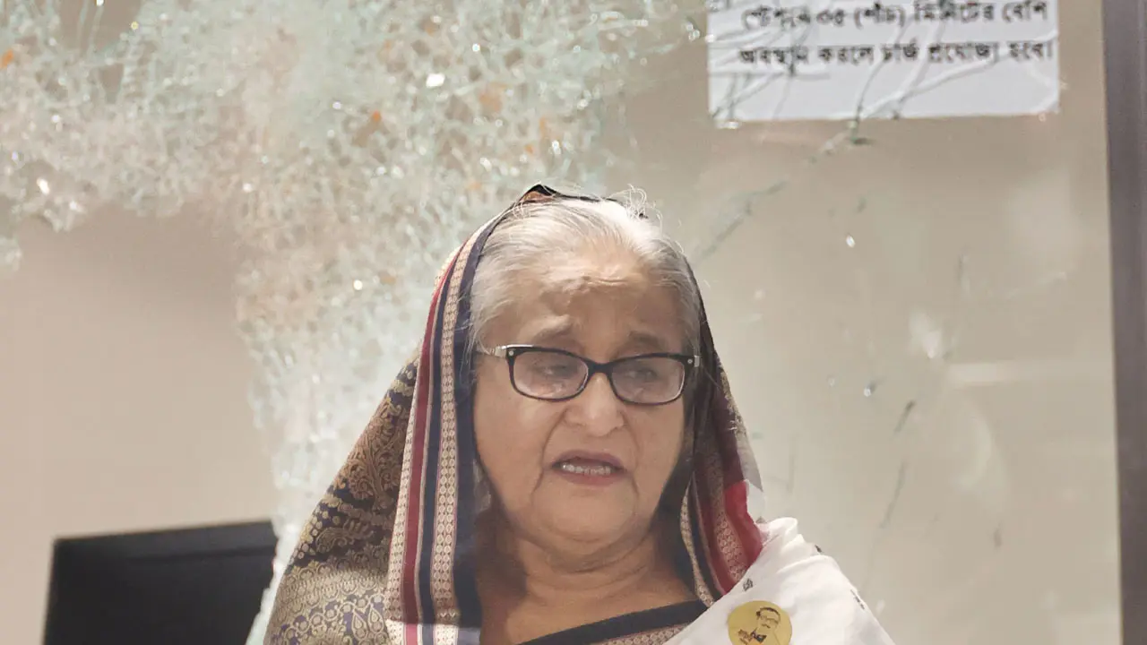 আধুনিক প্রযুক্তির মেট্রোরেল যেভাবে ধ্বংস করেছে, মানতে পারছি না