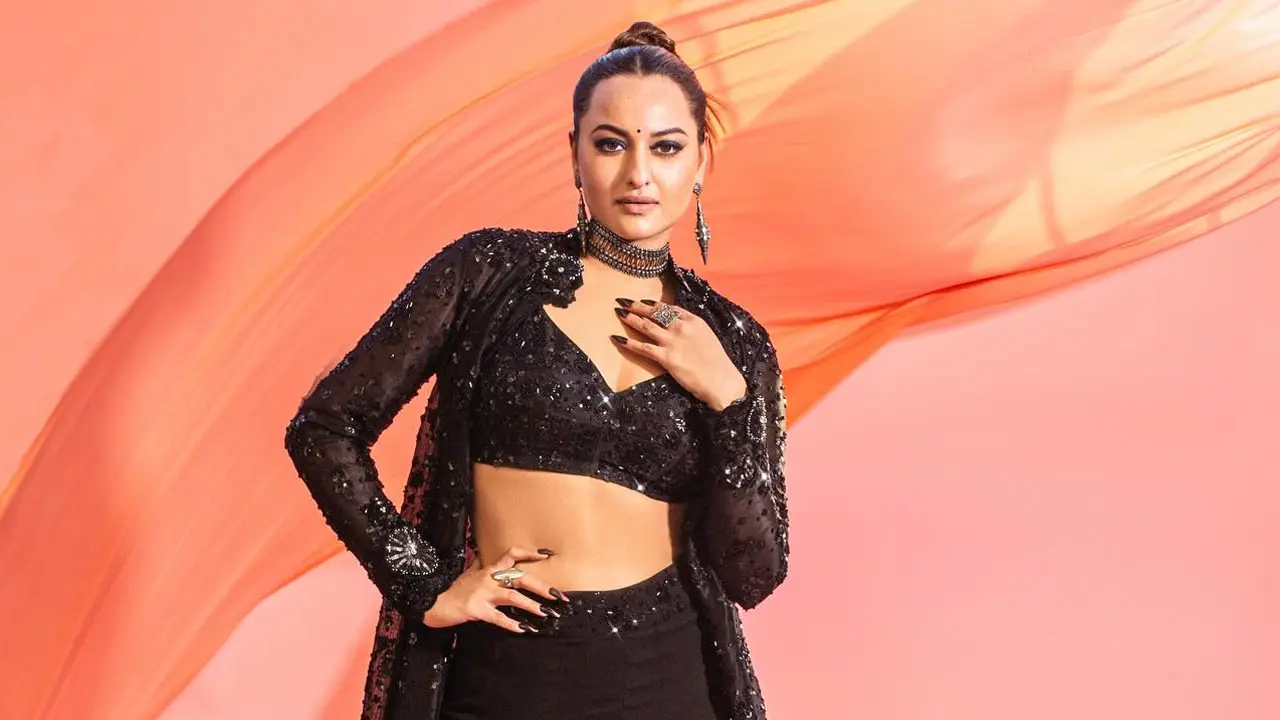 প্রেগনেন্সির গুঞ্জন নিয়ে সমালোচকদের ওপর চটলেন সোনাক্ষী 