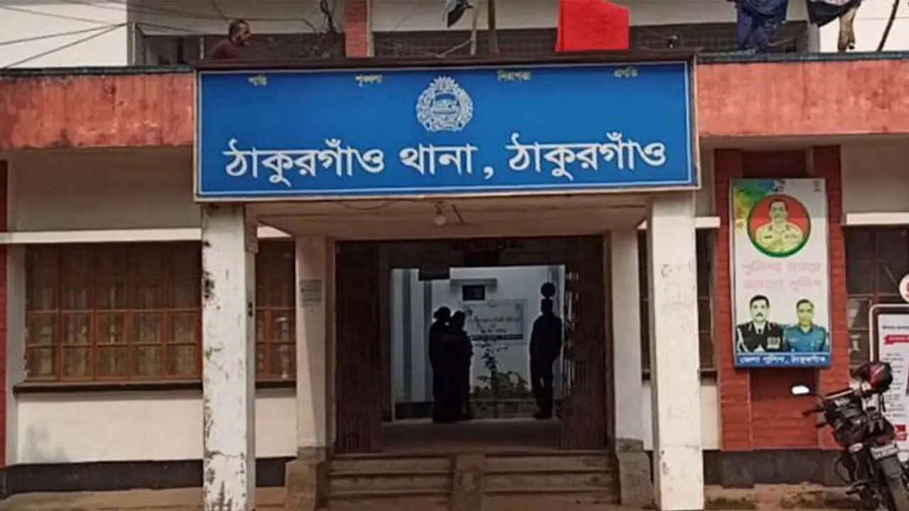 ঠাকুরগাঁওয়ে গ্রেপ্তার আতঙ্কে বাড়ি ছাড়া বিএনপি-জামায়াতের নেতাকর্মী