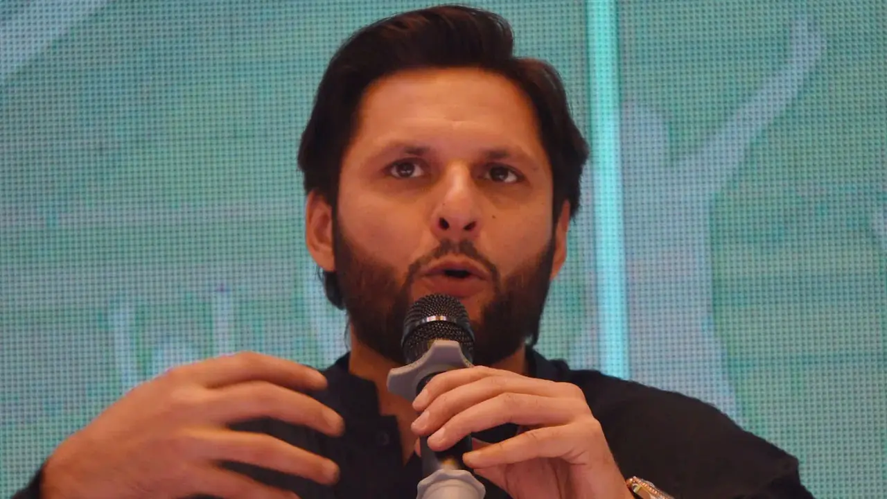 পিসিবির সিদ্ধান্তে ক্ষুব্ধ আফ্রিদি