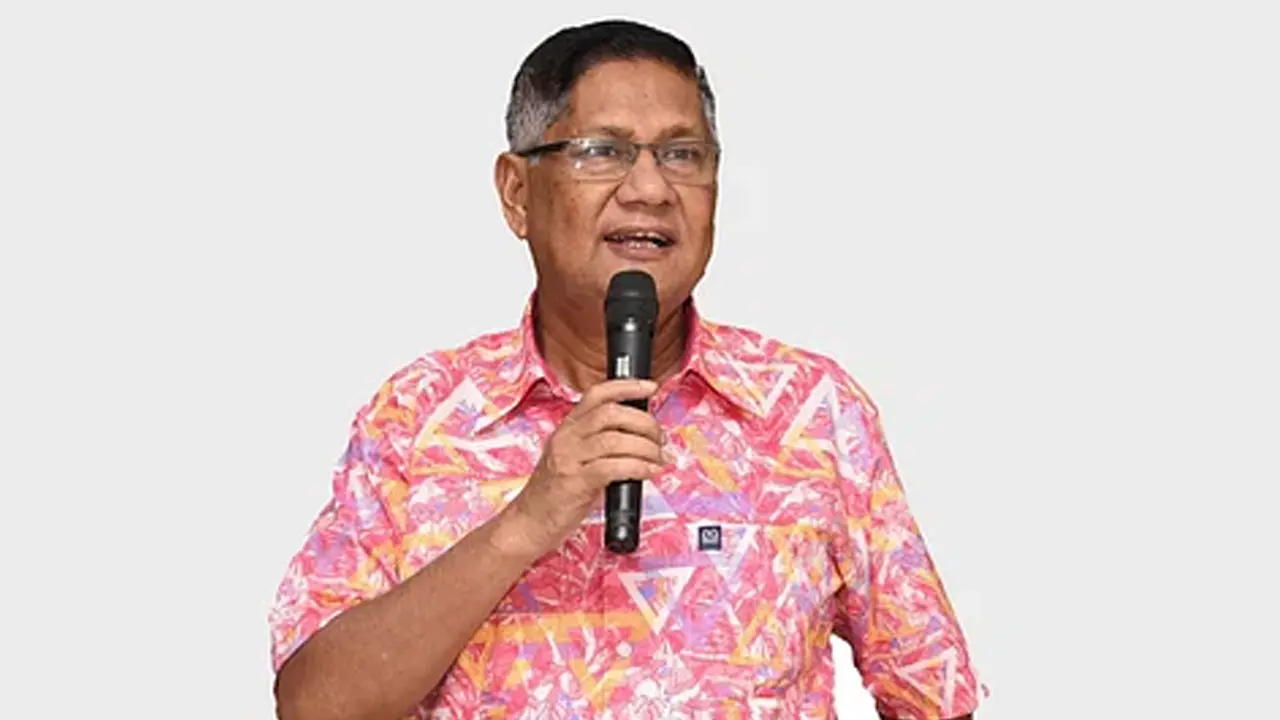 দেশ ছাড়ার বিষয়ে যা বললেন সাবেক ডিএমপি কমিশনার