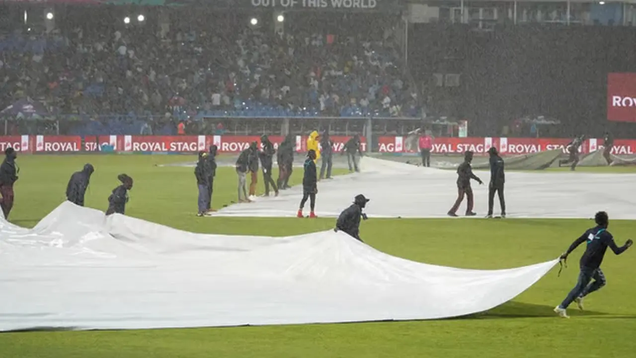 বার্বাডোজ ভিজল বৃষ্টিতে, ফাইনাল মাঠে গড়ানো নিয়ে শঙ্কা