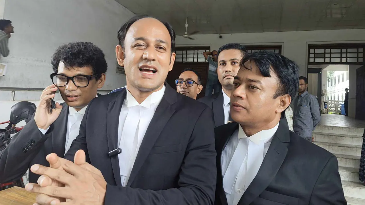 রাষ্ট্র আমাকে বাঁচিয়ে রাখতে চায় কি না, প্রশ্ন ব্যারিস্টার সুমনের