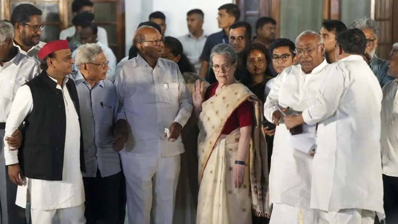 সরকার গঠনে পর্যাপ্ত আসন নেই, যে পথে হাঁটছে ইনডিয়া জোট