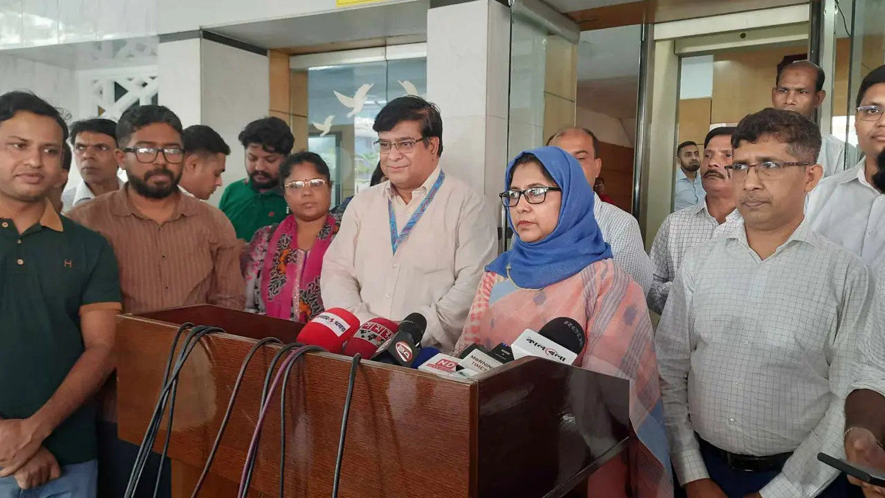 দুদকে হাজির হননি বেনজীর, দিয়েছেন লিখিত বক্তব্য