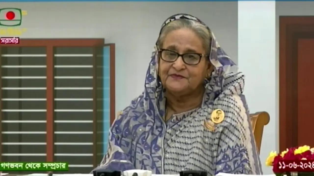 ঘূর্ণিঝড়ে ক্ষতিগ্রস্তদের ঘরবাড়ি তৈরি করে দেব : প্রধানমন্ত্রী