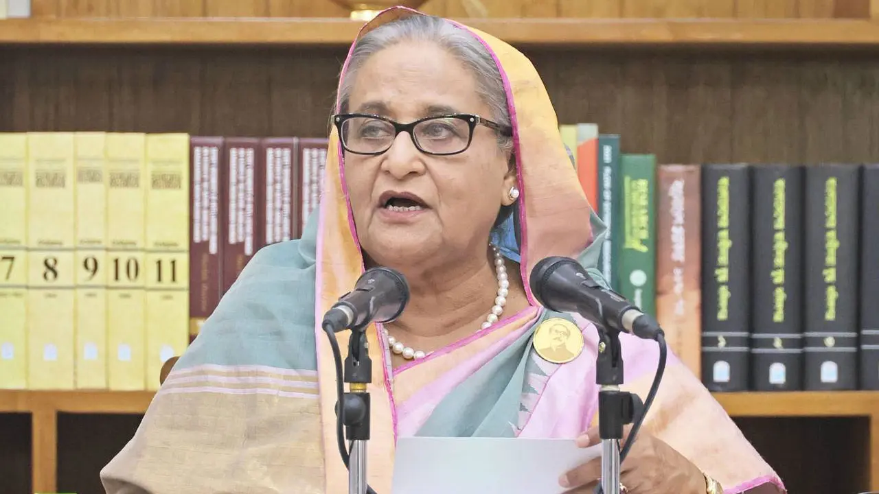 ইউরোপে তো কোনো বর্ডার নেই, তারা কি বিক্রি হয়ে গেছে?