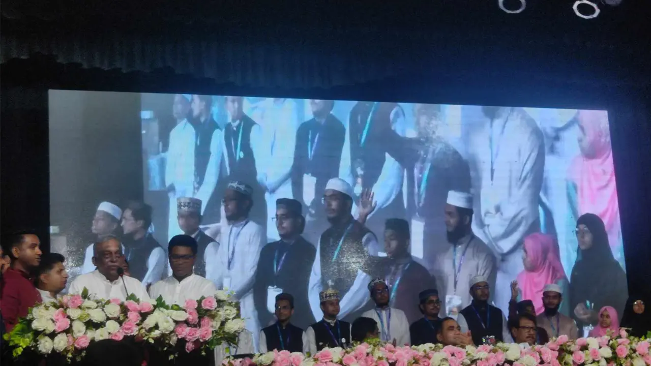 ‘বঙ্গবন্ধু আর ৫ বছর থাকলে বাংলাদেশ মালয়েশিয়ার চেয়ে উন্নত হতো’