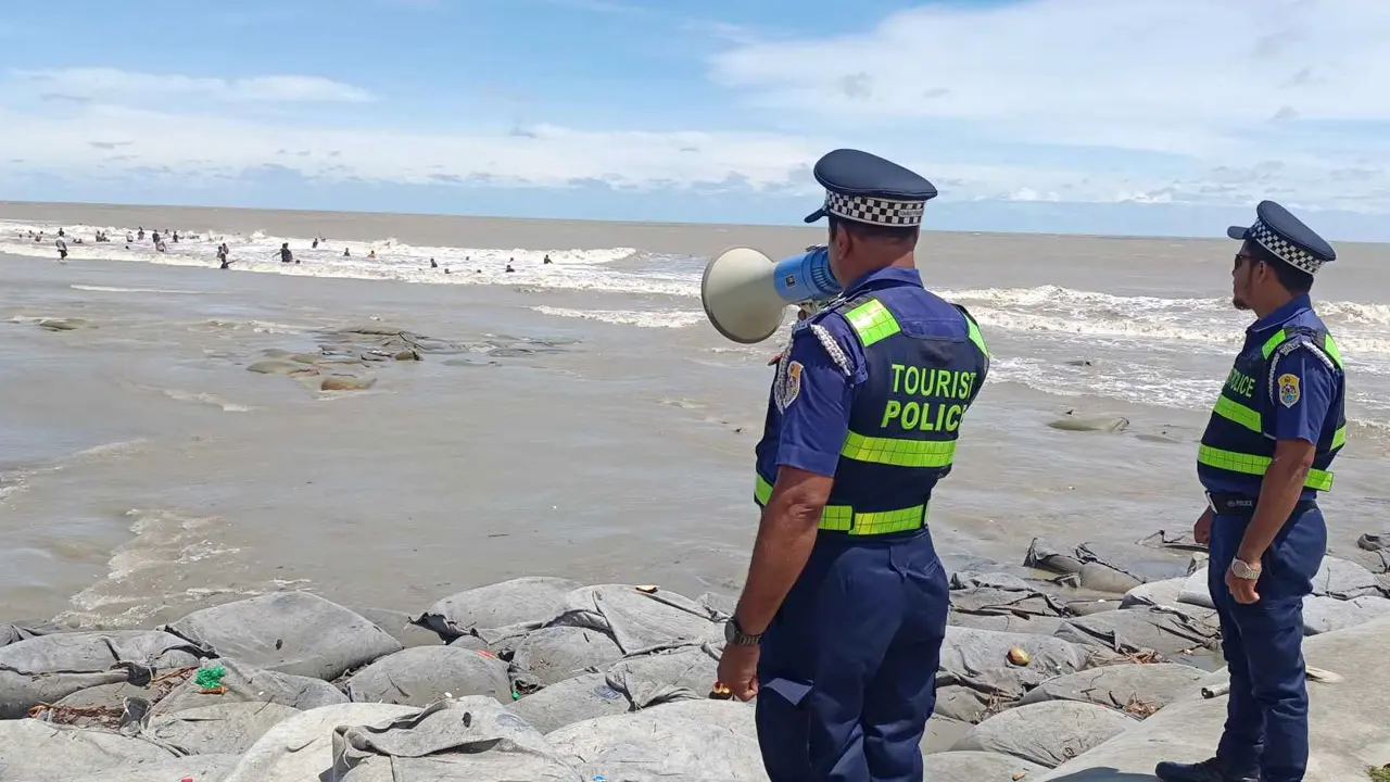 উত্তাল বঙ্গোপসাগর,পায়রা সমুদ্র বন্দরে ৩ নম্বর সতর্ক সংকেত