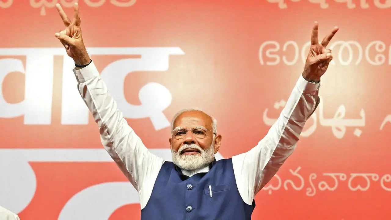 টানা তৃতীয় মেয়াদে প্রধানমন্ত্রী হিসেবে মোদির শপথ আজ