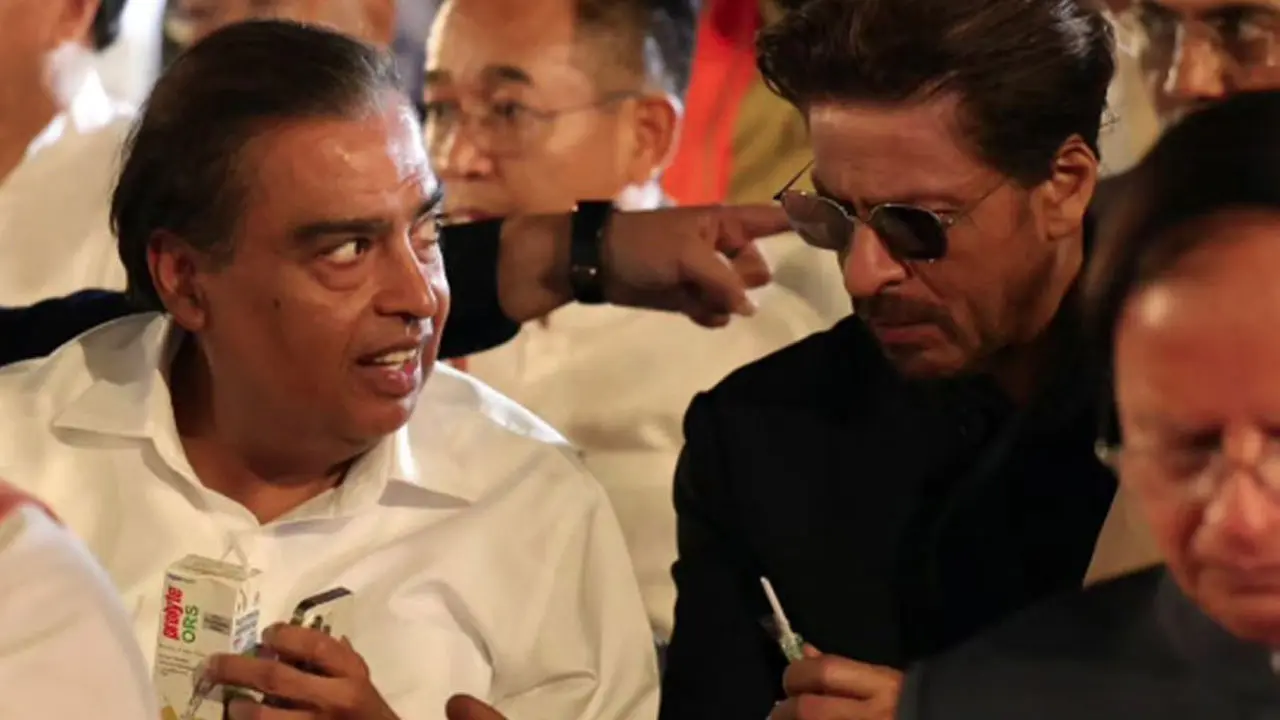 মোদির শপথ অনুষ্ঠানে ৩০ টাকার ওআরএস খেলেন শাহরুখ-মুকেশ