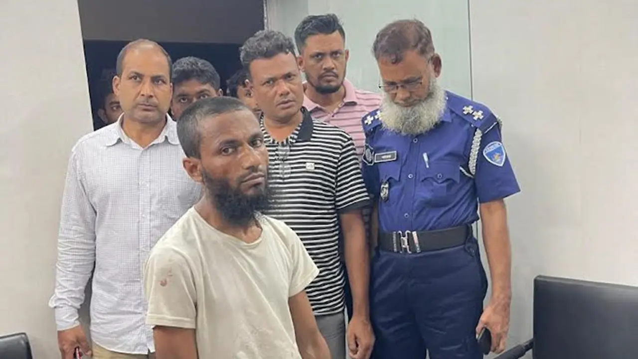 স্ত্রীকে হত্যা করে মসজিদের সিঁড়ির নিচে পালিয়েছিল মুয়াজ্জিন 