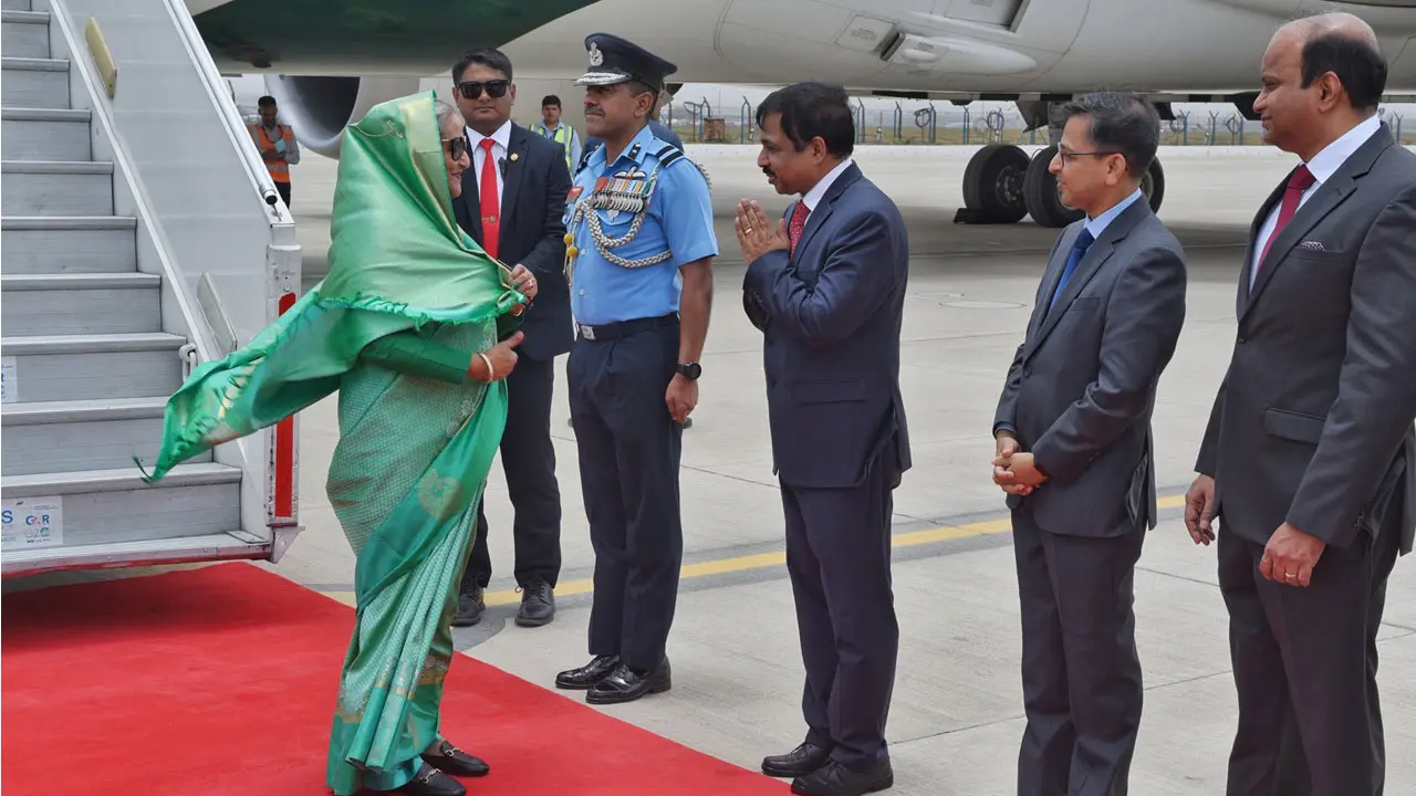 নয়াদিল্লি পৌঁছেছেন প্রধানমন্ত্রী