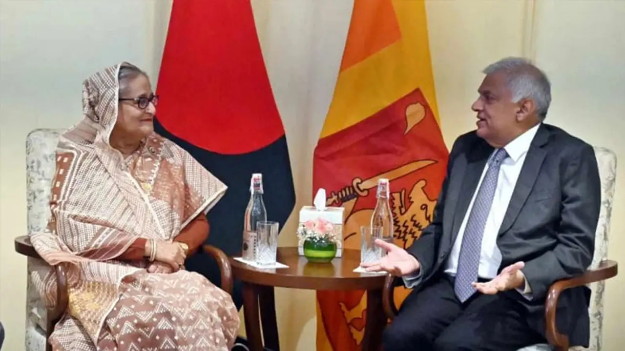 শ্রীলঙ্কার রাষ্ট্রপতির সঙ্গে শেখ হাসিনার সাক্ষাৎ