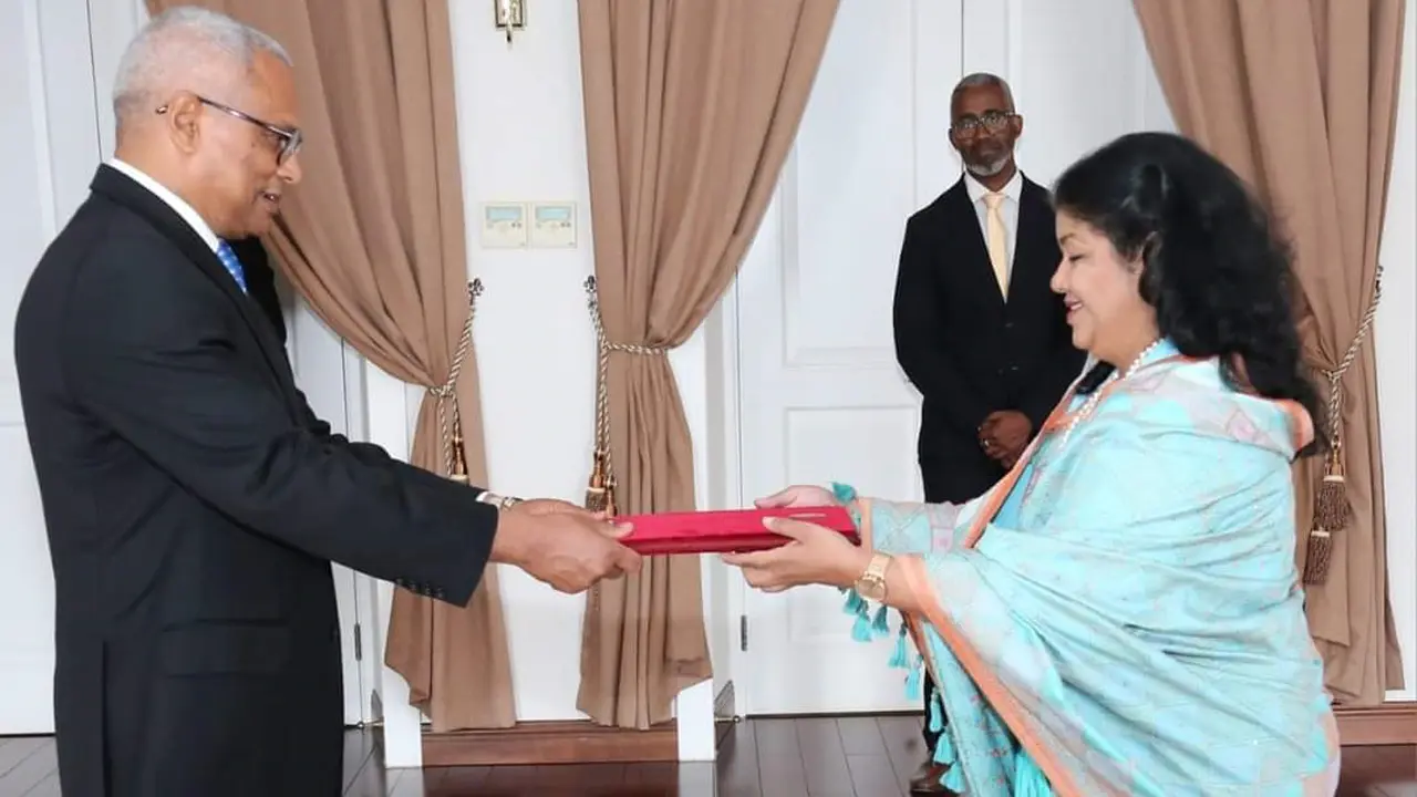 কাবো ভার্দের রাষ্ট্রপতির কাছে বাংলাদেশি দূতের পরিচয়পত্র পেশ