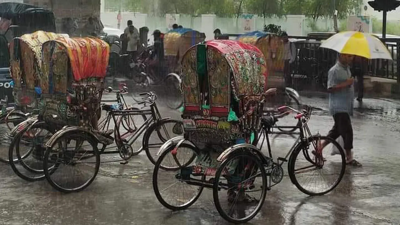 সক্রিয় মৌসুমি বায়ু, ৬ বিভাগে বৃষ্টি থাকবে ৩ দিন
