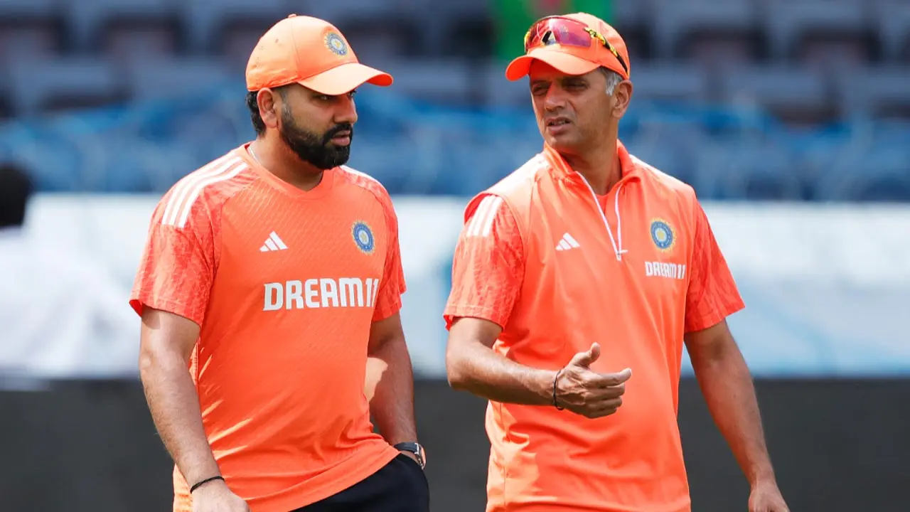 রোহিতের অনুরোধও শোনেননি দ্রাবিড়