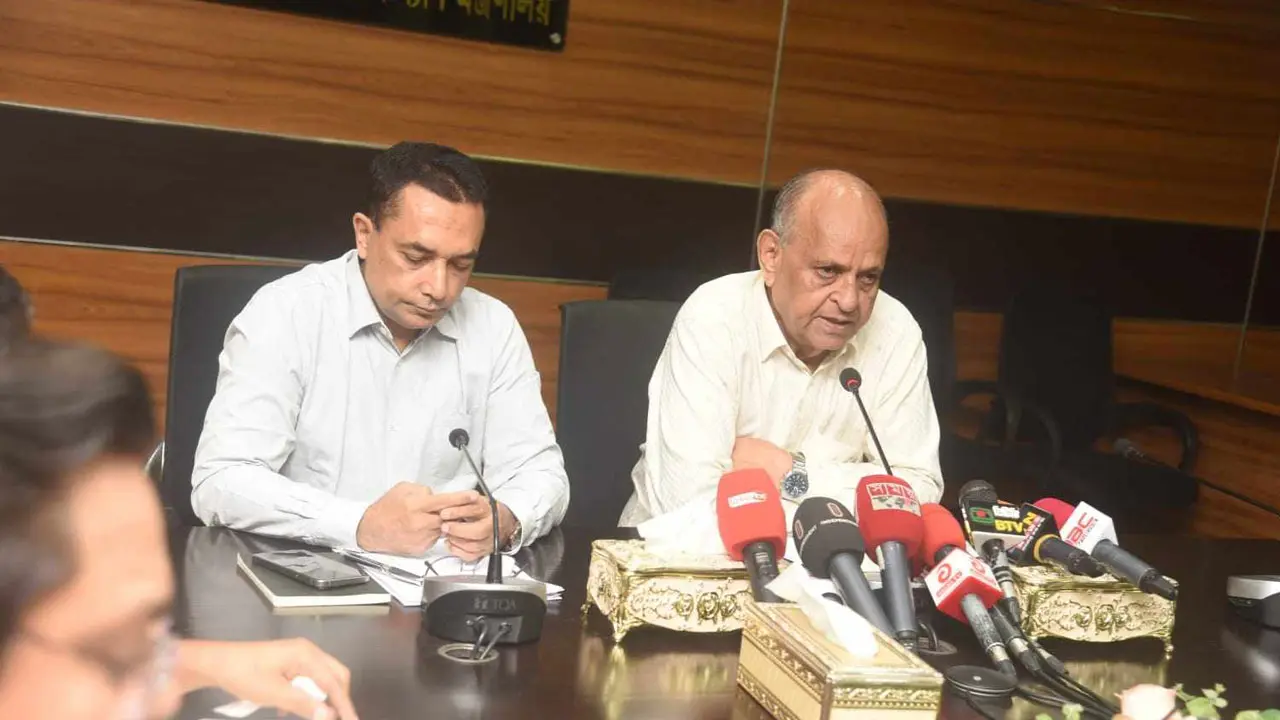 ডেঙ্গু চিকিৎসায় সার্বিক প্রস্তুতি রাখা হয়েছে : স্বাস্থ্যমন্ত্রী