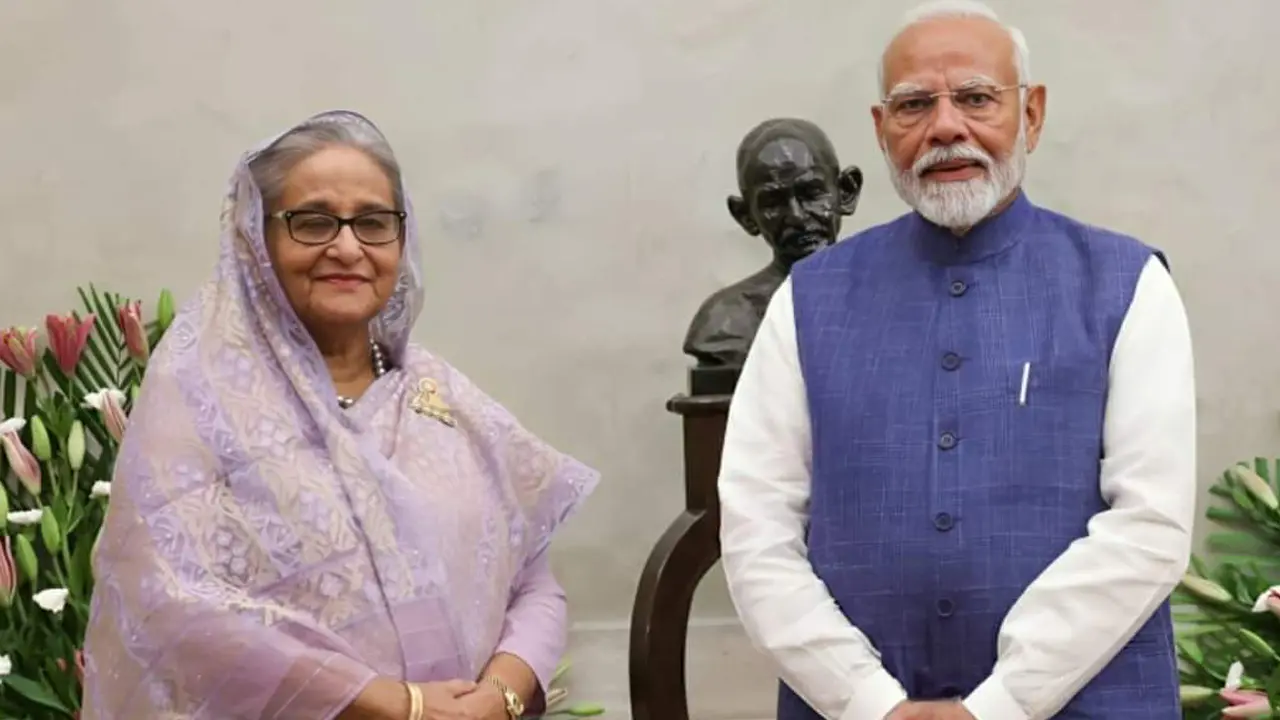প্রধানমন্ত্রীকে ঈদের শুভেচ্ছা জানালেন মোদি