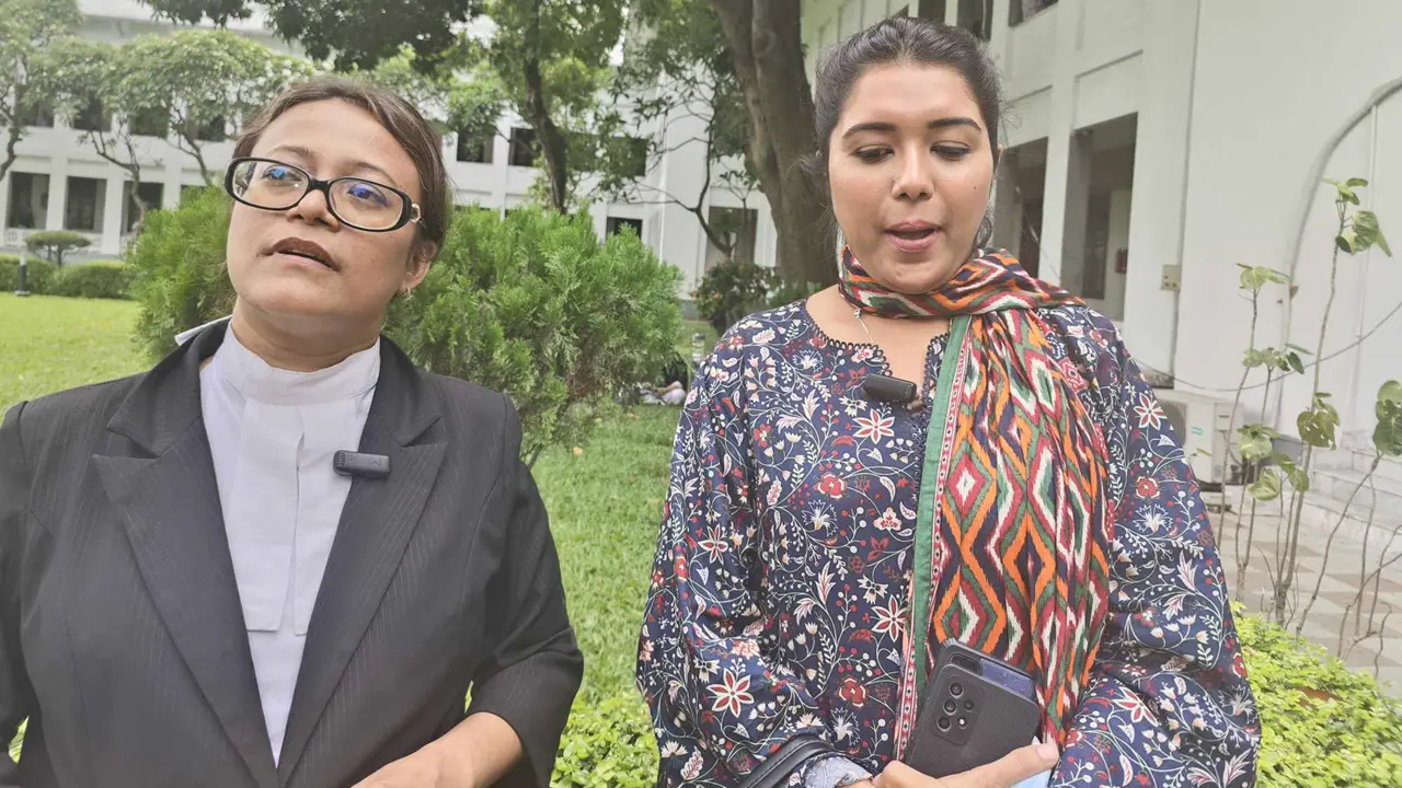 ‘সানভীস বাই তনি’ শোরুম খুলে দিতে হাইকোর্টের নির্দেশ