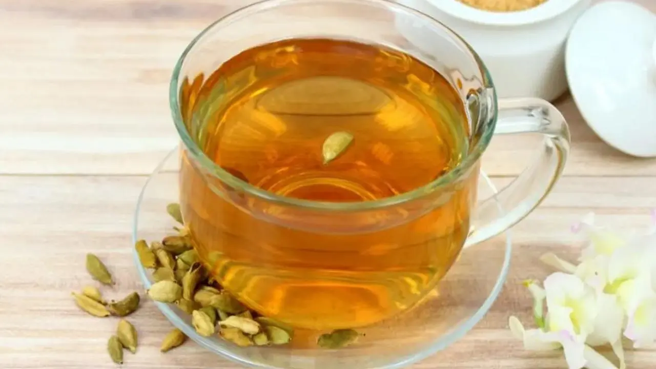 এলাচ চা খাওয়ার উপকারিতা
