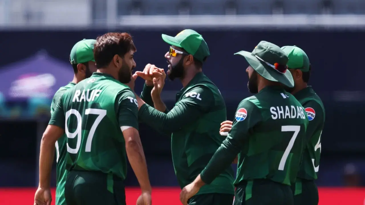‘কয়েকজন ক্রিকেটার পাকিস্তানের জন্য ক্যান্সারের মতো’