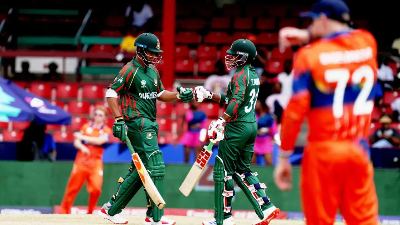 সাকিব-তামিমের ব্যাটে লড়াইয়ের পুঁজি বাংলাদেশের