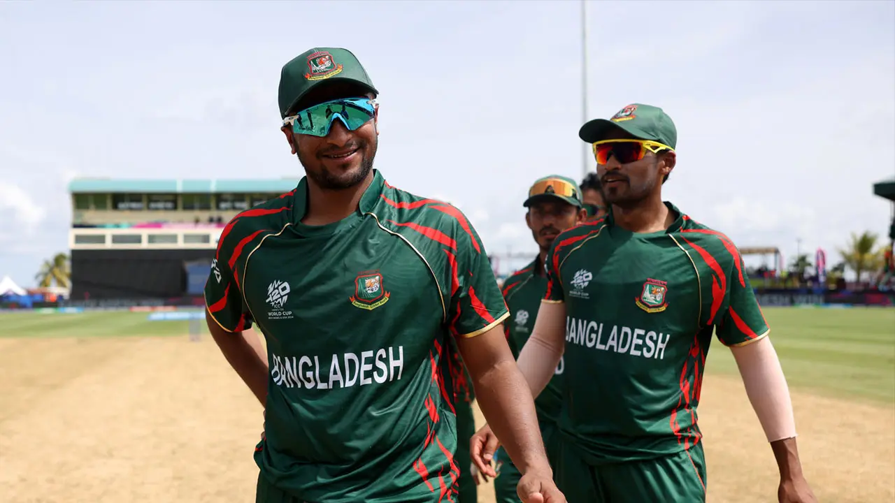 শেবাগের করা সেই মন্তব্য নিয়ে মুখ খুললেন সাকিব