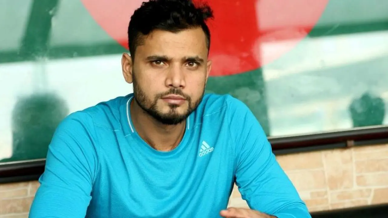 বাংলাদেশের একাদশের সমালোচনা করে যা বললেন মাশরাফি