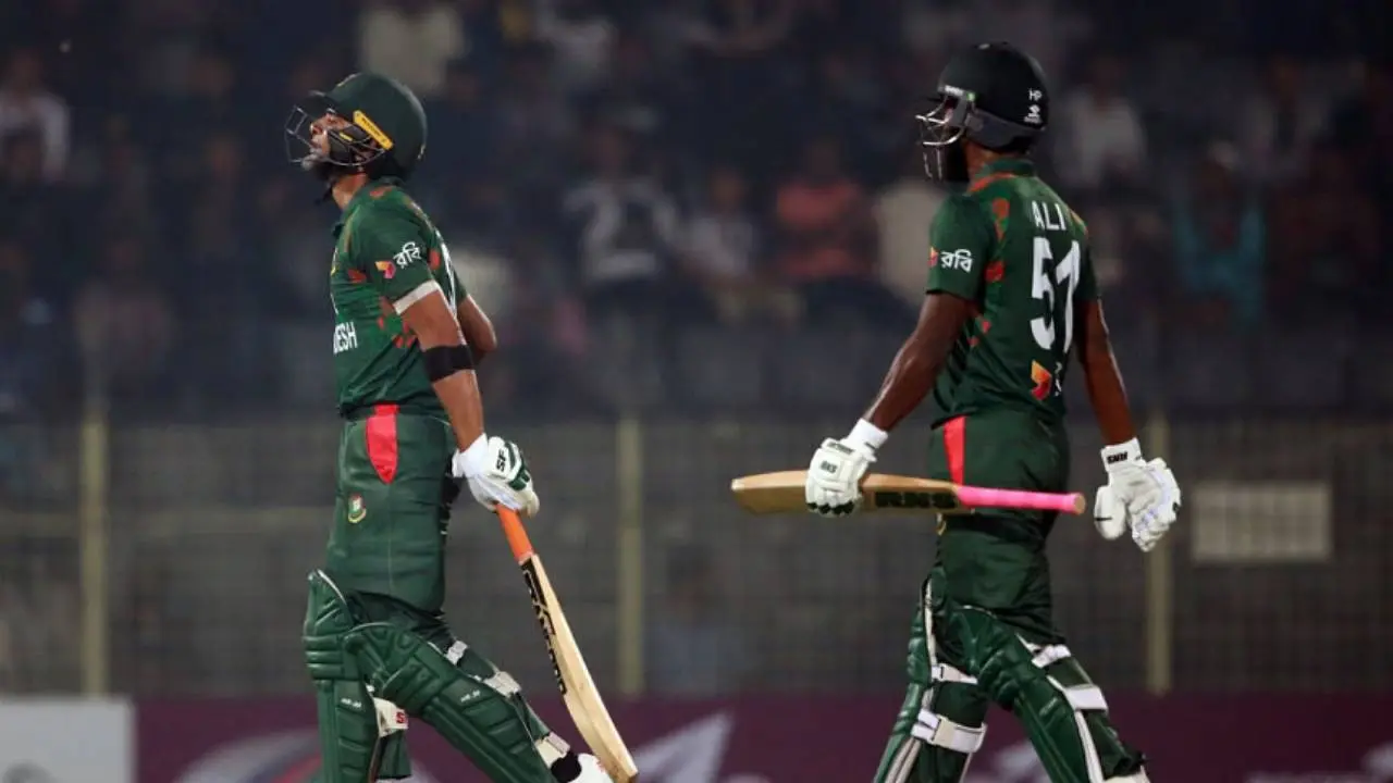 ক্রিজে জাকেরকে যা বলছিলেন মাহমুদউল্লাহ