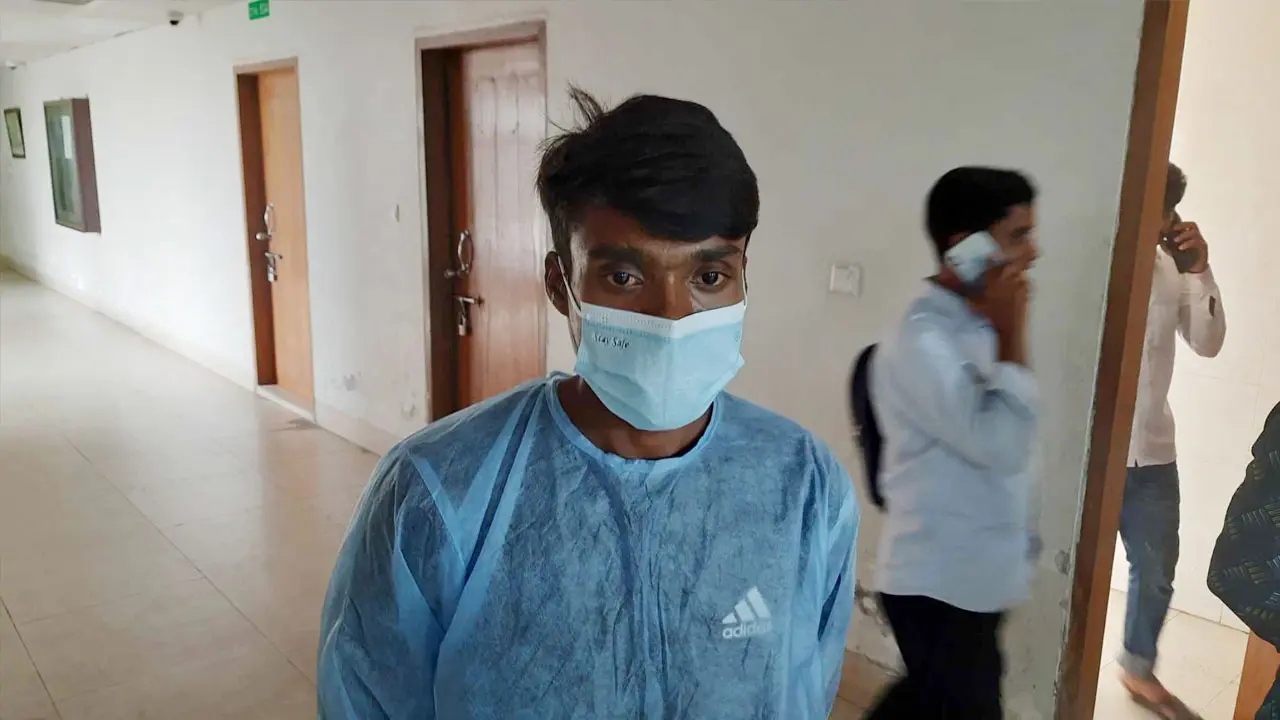 ইফতার করতে বাসায় যাচ্ছিল আমার ভাই, পথিমধ্যে আগুনে দগ্ধ হয়