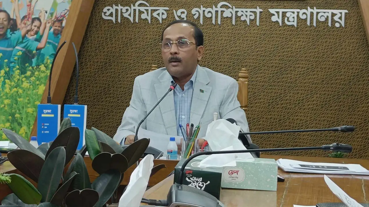 কারিকুলাম তৈরি ও পর্যালোচনা এনসিটিবির কাজ, বই ছাপানো নয়