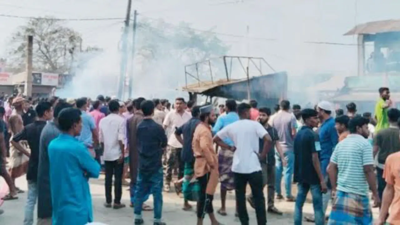 হবিগঞ্জে আগুনে পুড়ল ১৪ দোকান