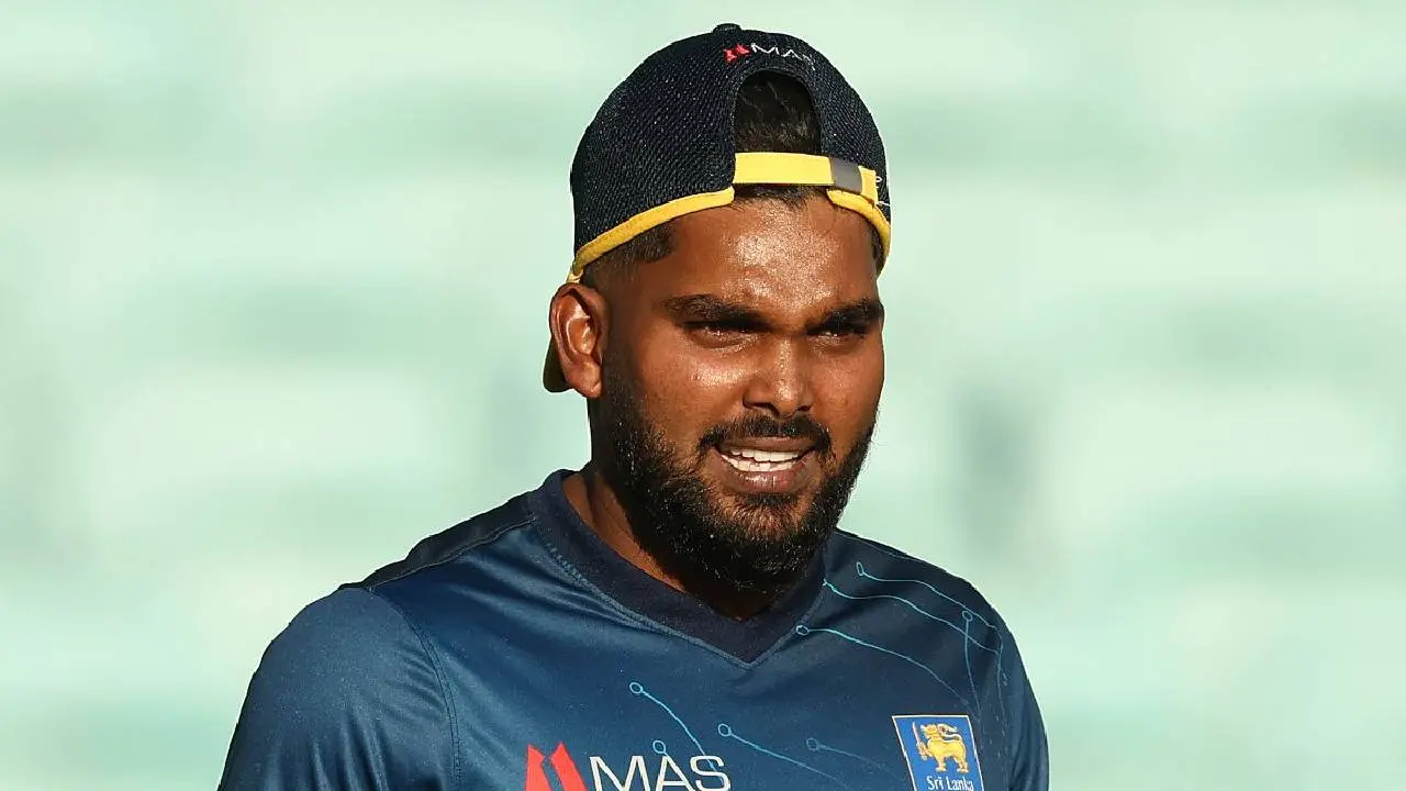 এক সপ্তাহ পরেও কেন হায়দরাবাদে নেই হাসারাঙ্গা?