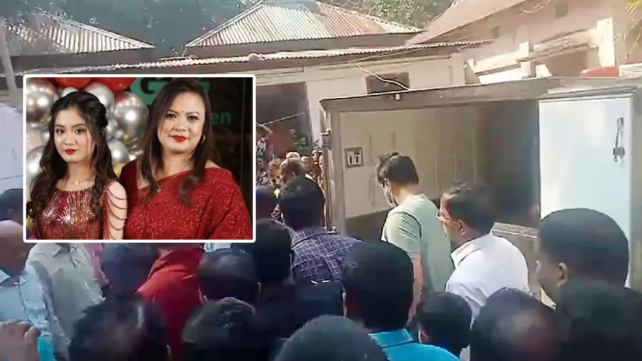 পোল্যান্ড থেকে ফিরে স্ত্রী ও মেয়ের মরদেহ নিয়ে বাড়িতে প্রবাসী