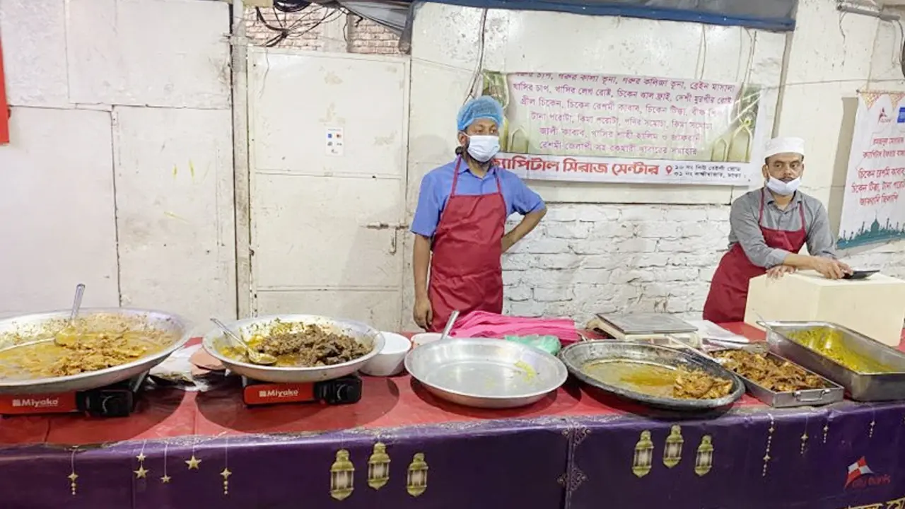 আতঙ্কে কমেছে ক্রেতা, বন্ধ অনেক রেস্তোরাঁ