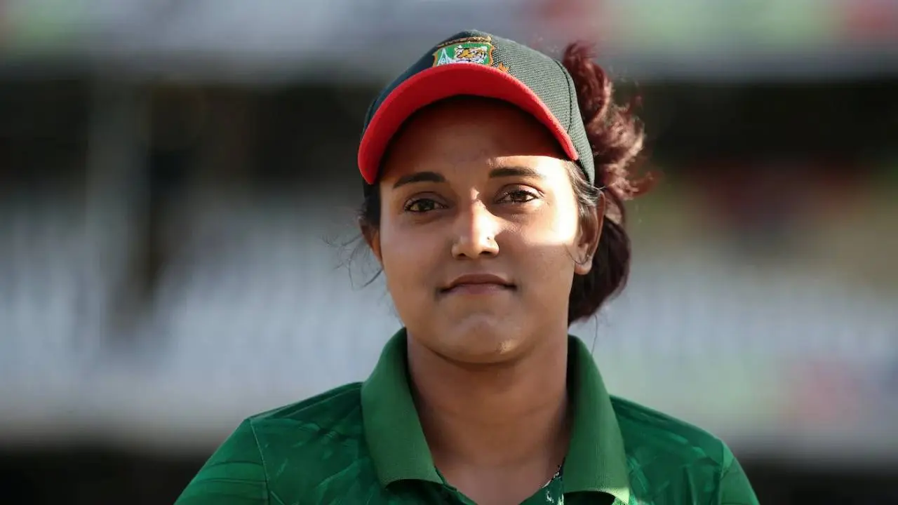 ছিনতাইয়ের কবলে মূল্যবান জিনিস হারালেন জ্যোতি