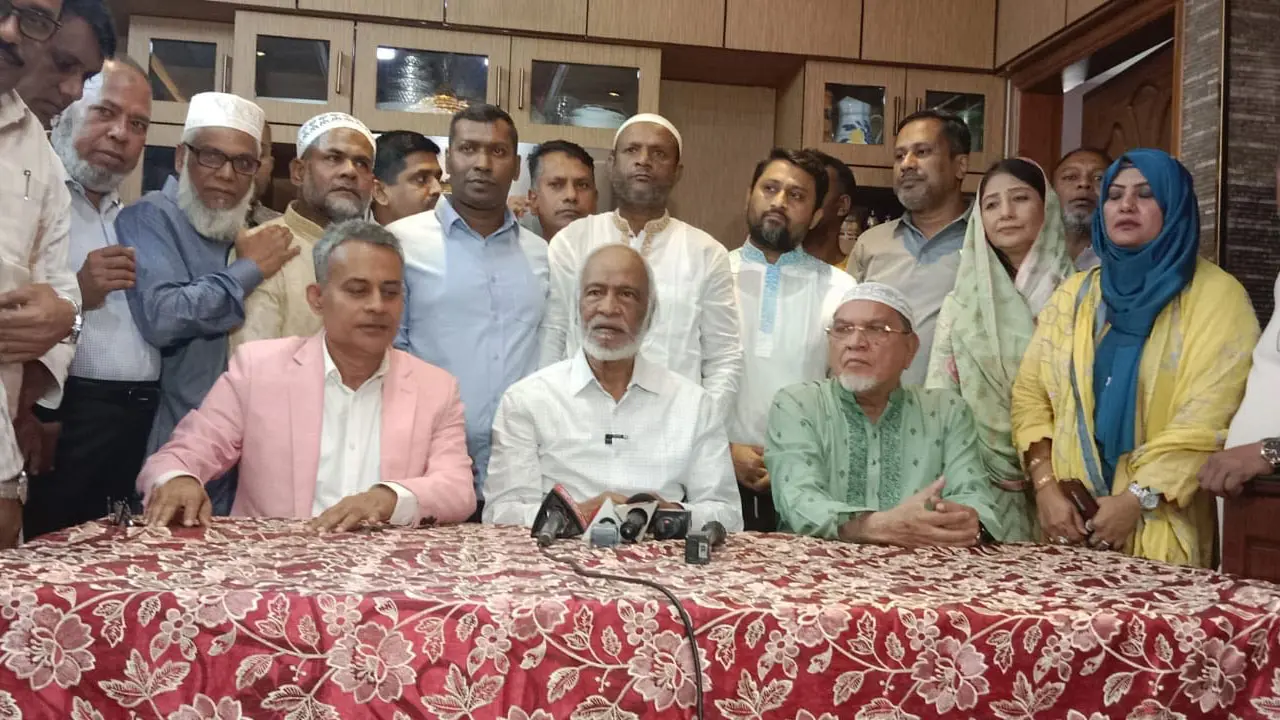 মেজর হাফিজ সরকারের ব্যর্থ প্রকল্পের বহিঃপ্রকাশ : মঈন খান
