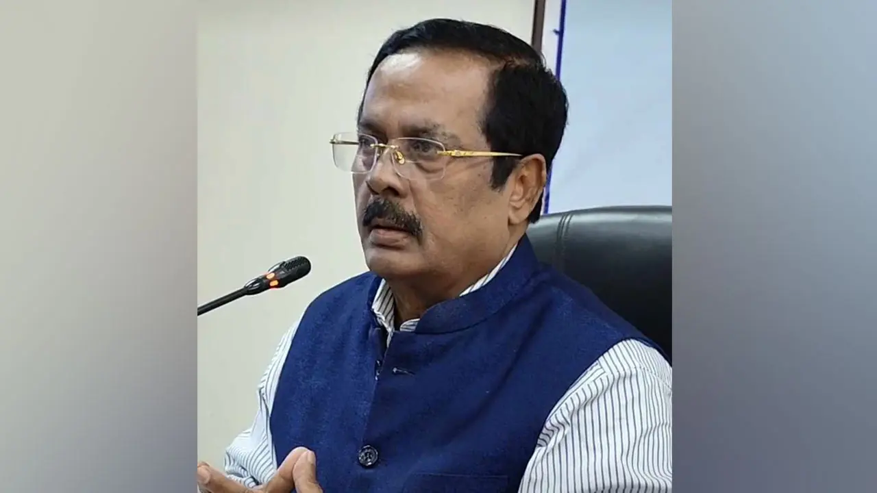 পলিথিনের ব্যবহার বন্ধে ব্যাপক অভিযান চালানো হবে : পাটমন্ত্রী