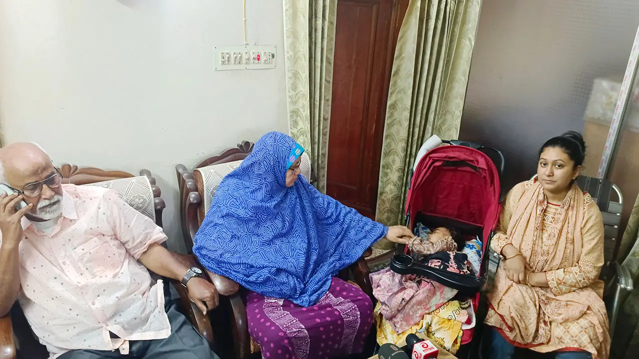 জলদস্যুদের কবলে থাকা ছেলে সাঈদের চিন্তায় নির্ঘুম রাত বাবা-মায়ের