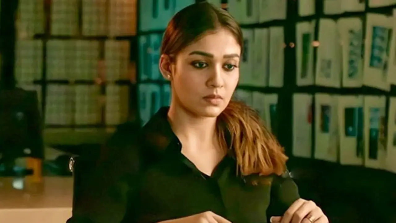 বিচ্ছেদের গুঞ্জনের মাঝেই নতুন ইঙ্গিত নয়নতারার