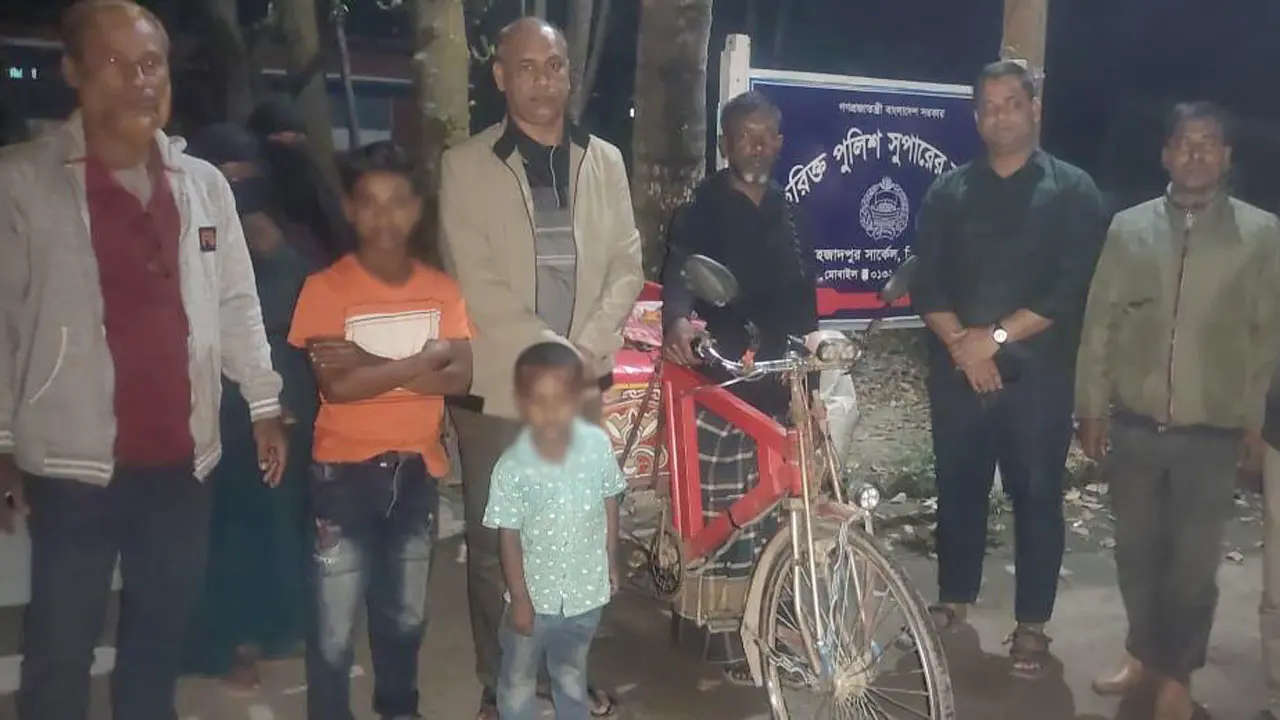 অটোভ্যান ও নগদ টাকা পেলেন খুন হওয়া নিরাপত্তাকর্মীর বাবা