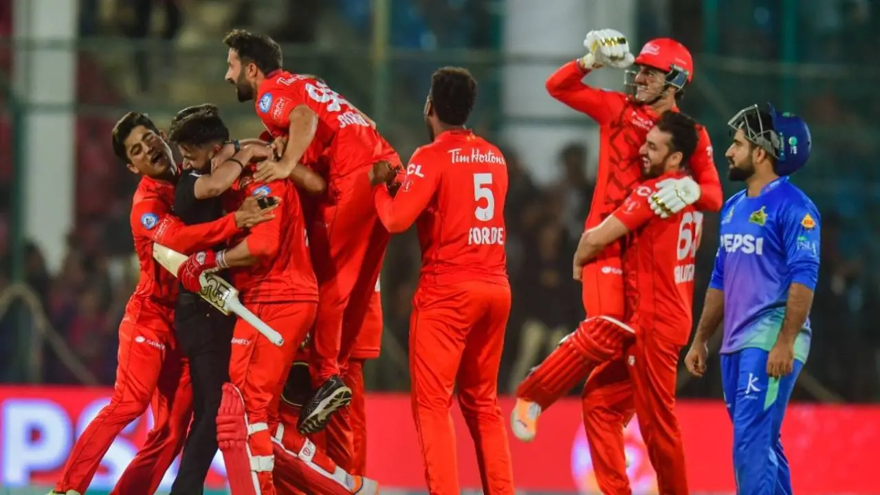 শেষ বলের রোমাঞ্চে পিএসএল চ্যাম্পিয়ন ইসলামাবাদ 