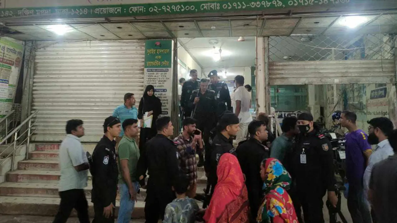 সনদহীন টেকনিশিয়ান, অনুমোদন ছাড়া চার হাসপাতালের ওটি ছিল ময়লাযুক্ত