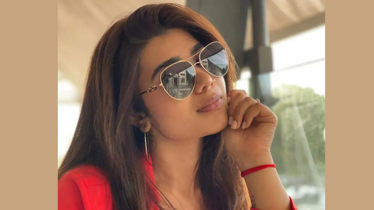 হিন্দু হয়েও প্রতি বছর রোজা রাখেন আমিরাত প্রবাসী তরুণী