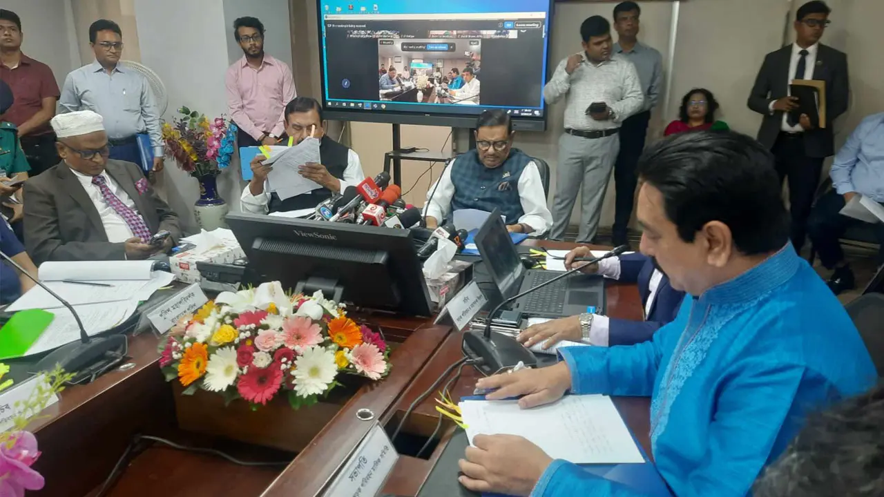 ঈদযাত্রায় বাড়তি ভাড়া আদায় পর্যবেক্ষণে গোয়েন্দা নজরদারির পরামর্শ